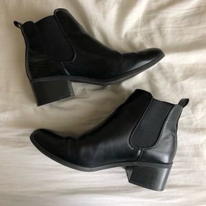 Black Chelsea Boots